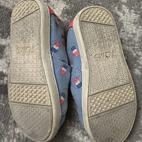 Toms Little Girls Red, White, and Blue Alpargata Shoes Size 9 - Picture 3 of 5